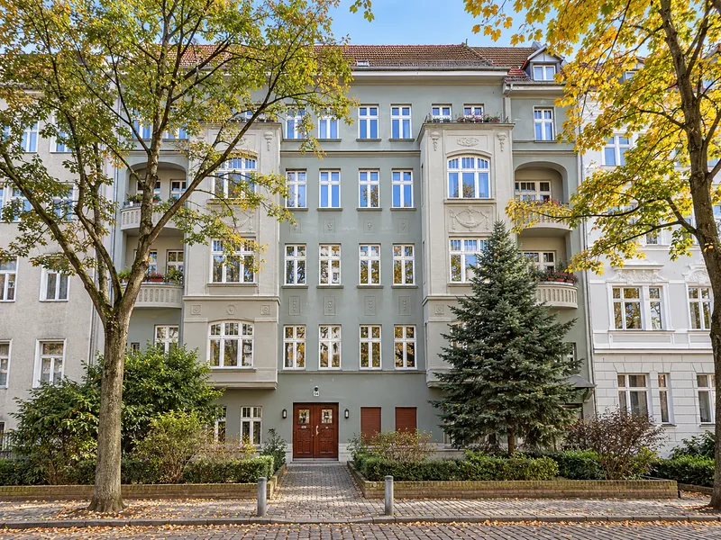 Stilvoller Altbaucharme trifft modernen Wohnkomfort — photo 1